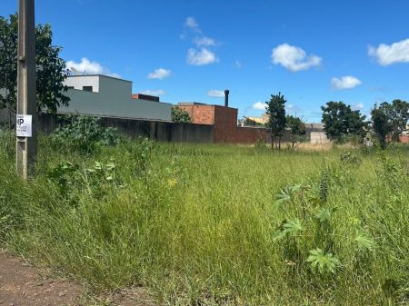 Terreno em Morada dos Deuses
