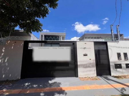 Casa-Térrea em Vila Manoel Taveira