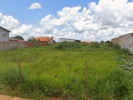 Terreno em Aero Rancho
