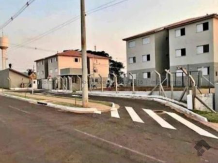 Apartamento em Residencial Sírio Libanês I