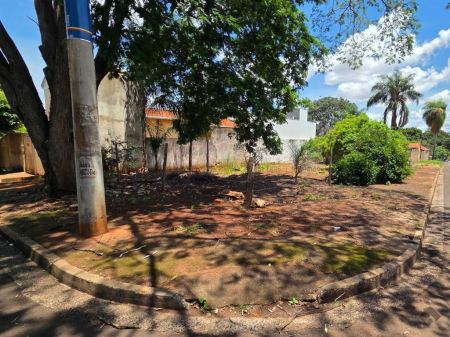 Terreno em Jardim Seminário