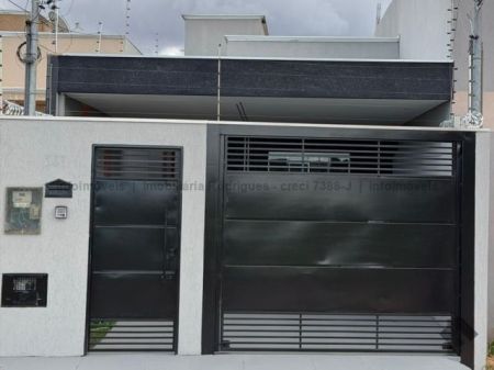 Casa-Térrea em Rita Vieira