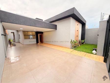 Casa-Térrea em Rita Vieira