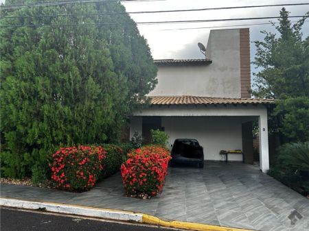 Sobrado-Condomínio em Altos da Afonso Pena
