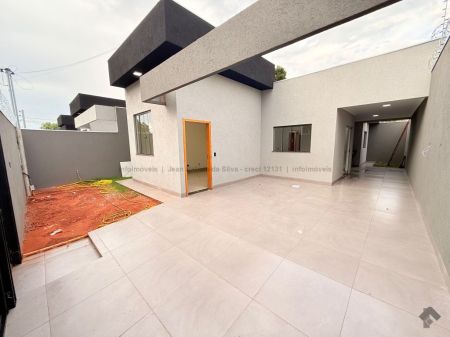 Casa-Térrea em Rita Vieira