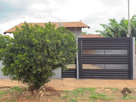 Casa-Térrea em Jardim Carioca