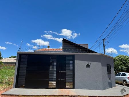 Casa-Térrea em Jardim Monte Alegre