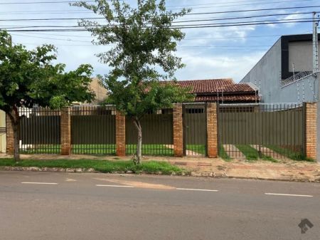 Casa-Térrea em Jardim América