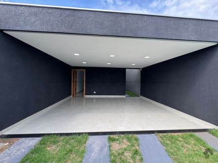Casa-Térrea em Taquarussú