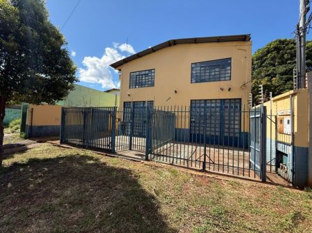 Sala / Salão / Loja em Coronel Antonino