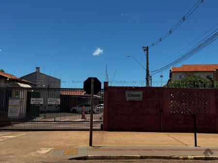 Apartamento em Vila Carlota