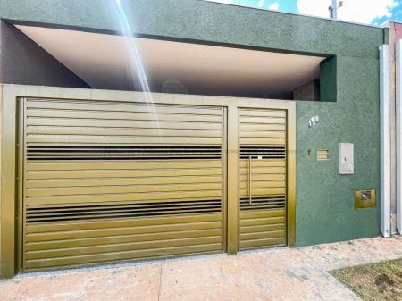 Casa-Térrea em José Abrão