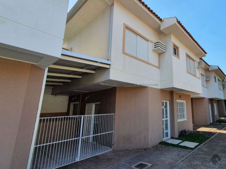 Sobrado-Condomínio em Vila Célia