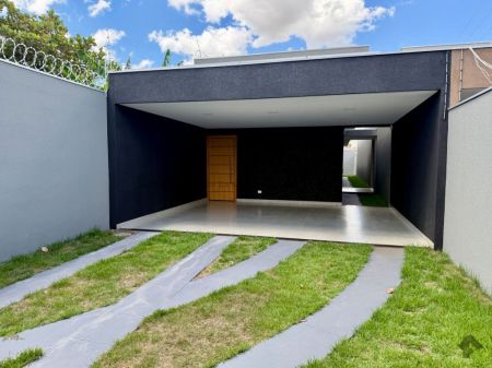 Casa-Térrea em Taquarussú