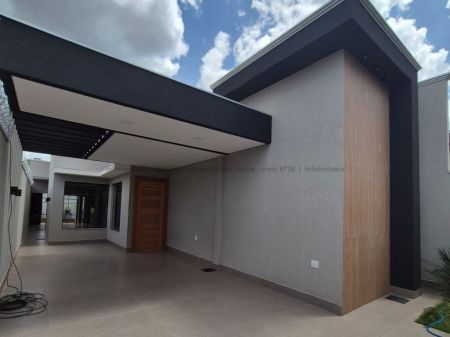 Casa-Térrea em Rita Vieira