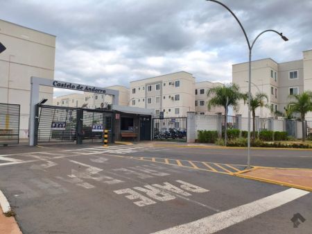 Apartamento em Pioneiros