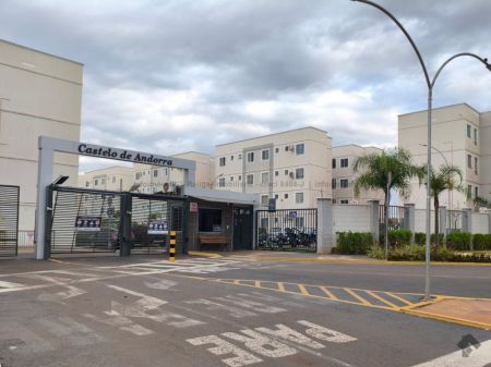Apartamento em Pioneiros
