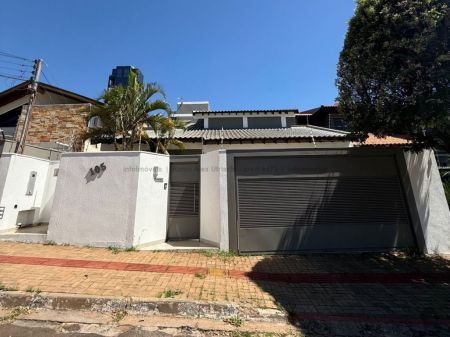 Sobrado em Jardim dos Estados