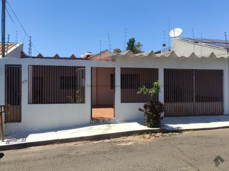 Casa-Térrea em Coophafé