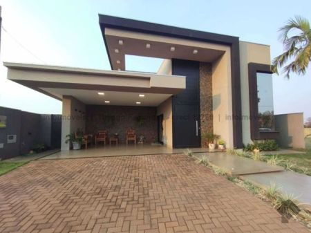Casa-Térrea-Condomínio em Golden Park