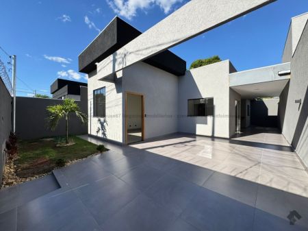 Casa-Térrea em Rita Vieira
