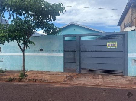 Casa-Térrea em Loteamento Guanandi II