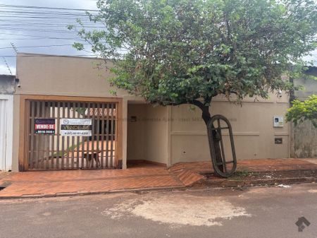 Sobrado em Loteamento Guanandi II