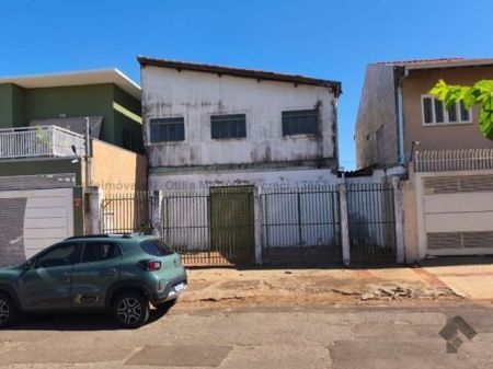 Casa Comercial em Vila Sobrinho