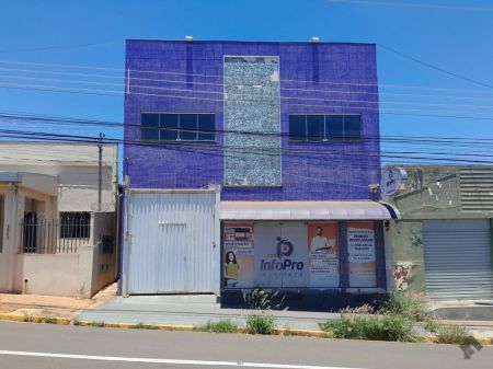 Sala / Salão / Loja em Centro