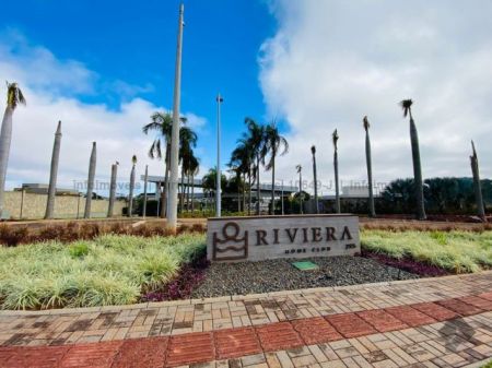 Terreno-Condomínio em Riviera Home Club