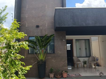 Casa-Térrea em Nova Lima