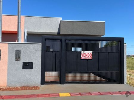 Casa-Térrea em Loteamento Pérola do Planalto