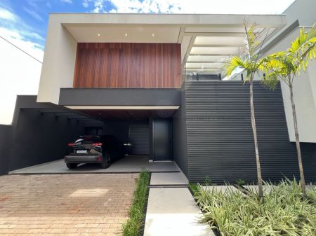 Sobrado-Condomínio em Residencial Alphaville II