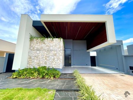 Casa-Térrea-Condomínio em Residencial Alphaville III