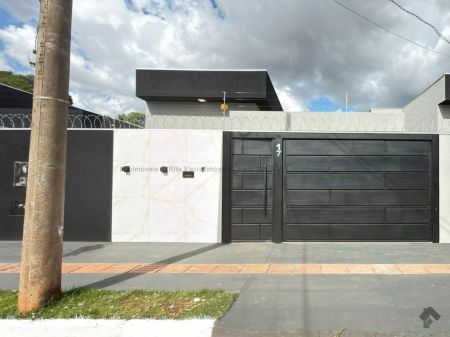 Casa-Térrea em Rita Vieira