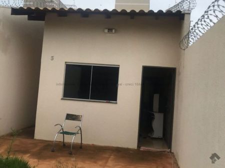 Casa-Térrea em Jardim São Conrado