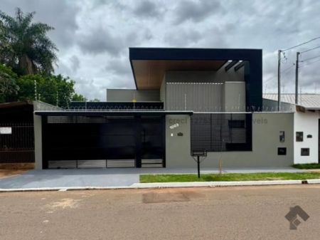 Casa-Térrea em Pioneiros