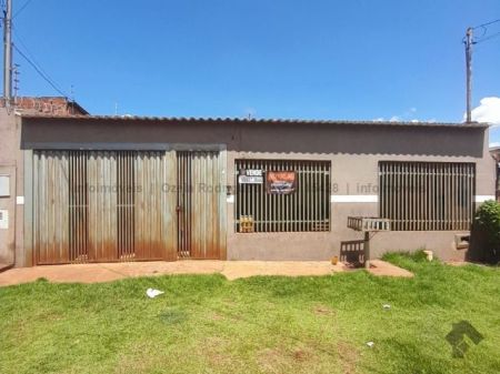 Casa-Térrea em Jardim Colorado
