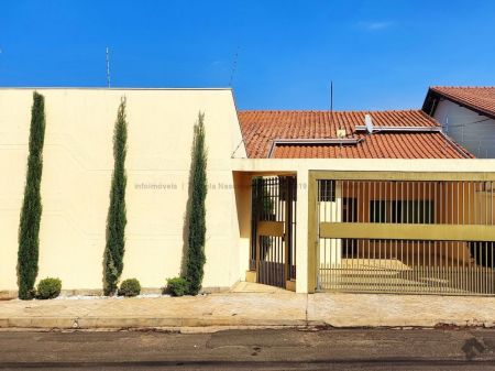 Casa-Térrea em Giocondo Orsi