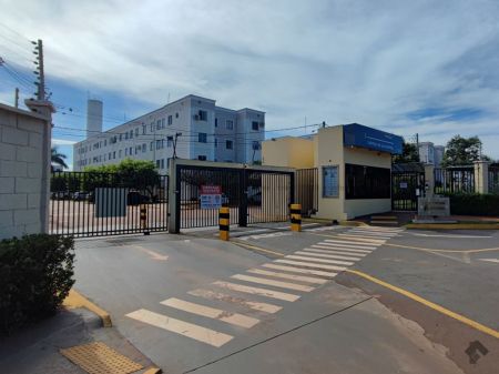 Apartamento em Pioneiros