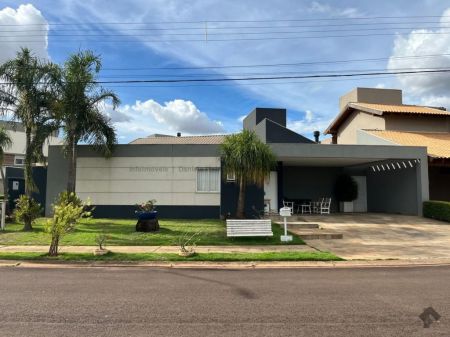 Casa-Térrea-Condomínio em Pq. Residencial Damha II