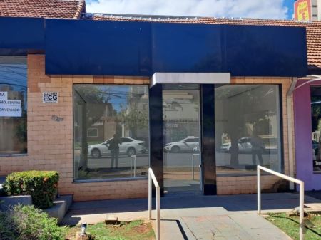 Sala / Salão / Loja em Centro