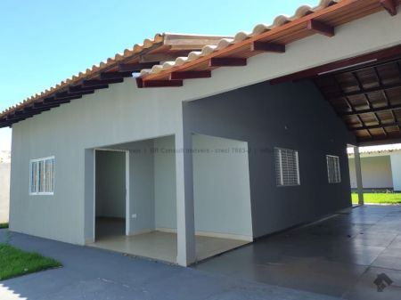 Casa-Térrea em Rita Vieira