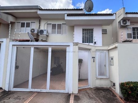 Sobrado em Vila Rosa Pires