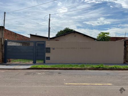 Casa-Térrea em Residencial Mário Cóvas