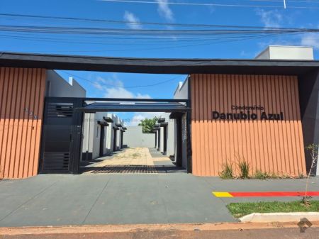 Casa-Térrea-Condomínio em Vila Danúbio Azul