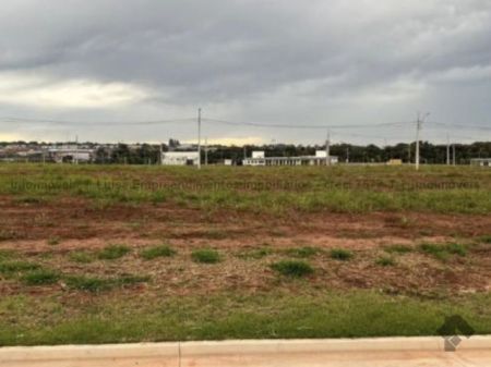 Terreno-Condomínio em Terras Alpha