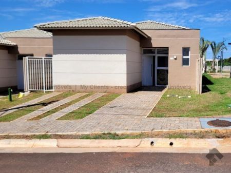 Casa-Térrea-Condomínio em Novos Estados