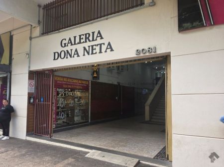 Sala / Salão / Loja em Centro