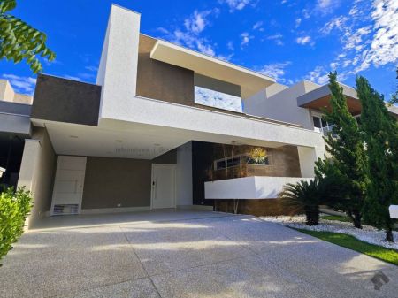 Casa-Térrea-Condomínio em Pq. Residencial Damha III